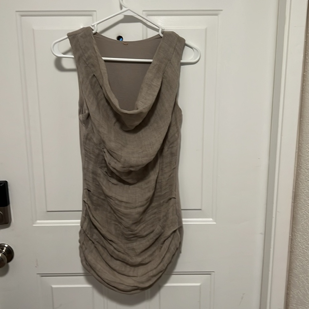 Bailey 44 beige linen and cotton top size small